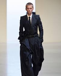 Blog 7: The Role of Stylists in Celebrity Fashion